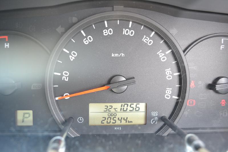 トヨタ　レジアスエースバン 平成27年5月式 走行2.0万Ｋ 検査：平成29年5月迄 _5240